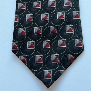 Men’s all silk tie. Smoke free home. Great condition.
